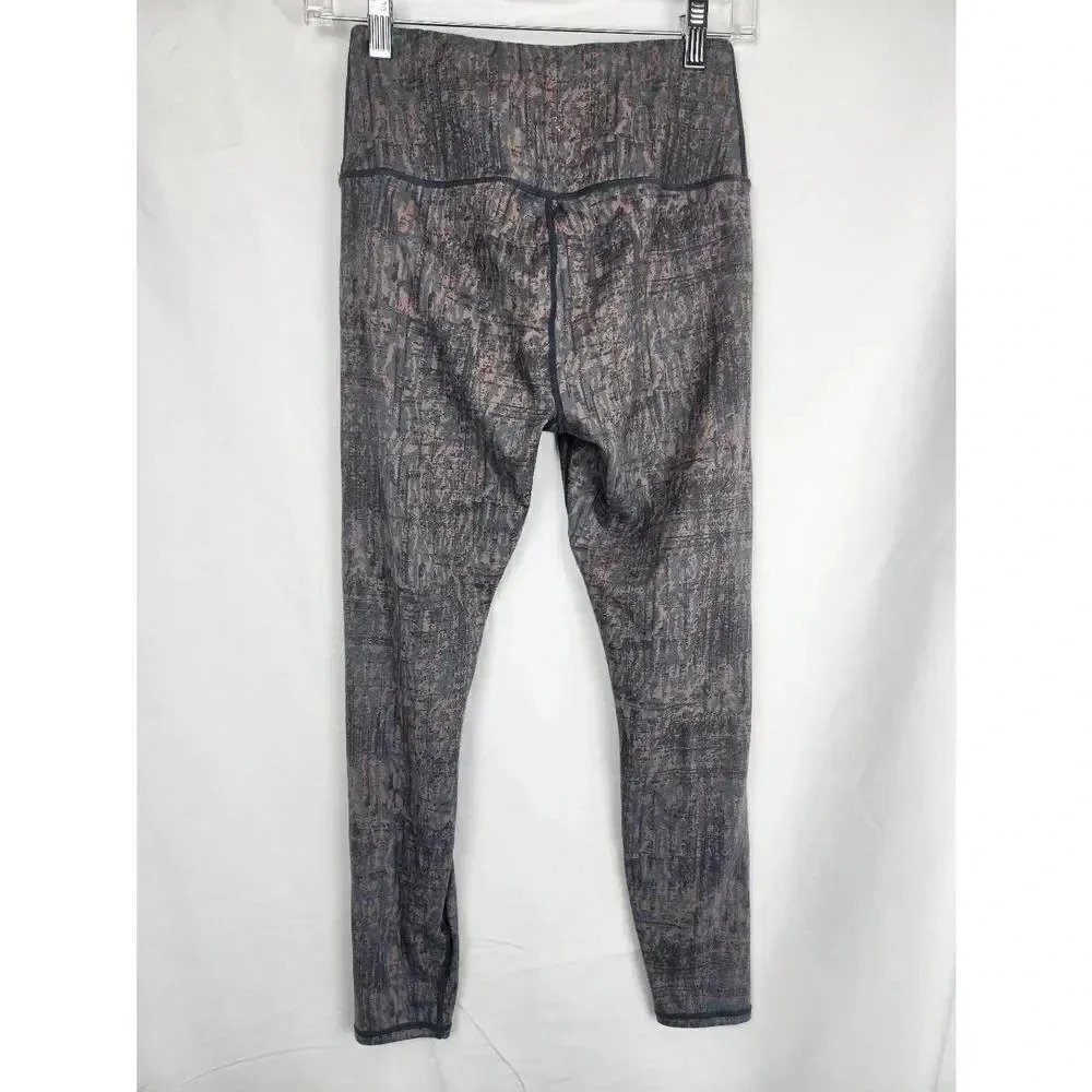 Varley Tights Gray/Tan pattern Size Medium. - Picture 2 of 8